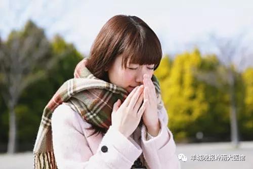 上热下冷是不是感冒,觉得上热下寒是什么原因