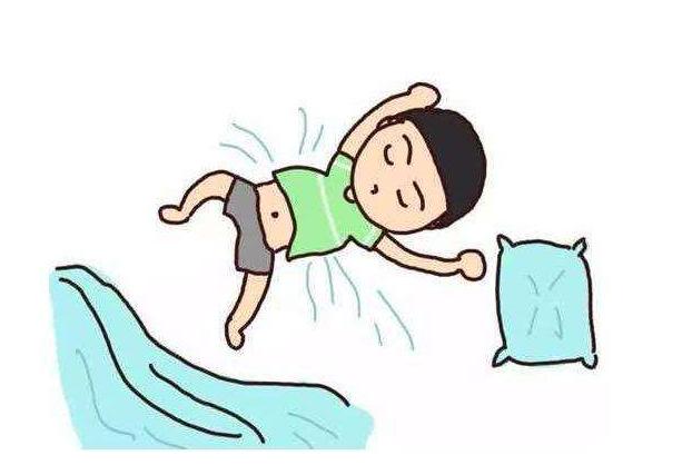 大童晚上蹬被子总是着凉怎么办,孩子睡觉蹬被子不知道冷然后着凉