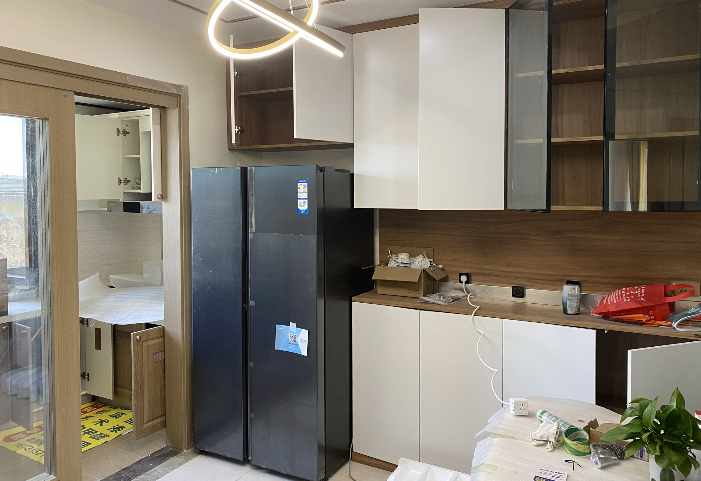 一字冰箱和十字冰箱哪个好,十字对开法式冰箱哪个门好