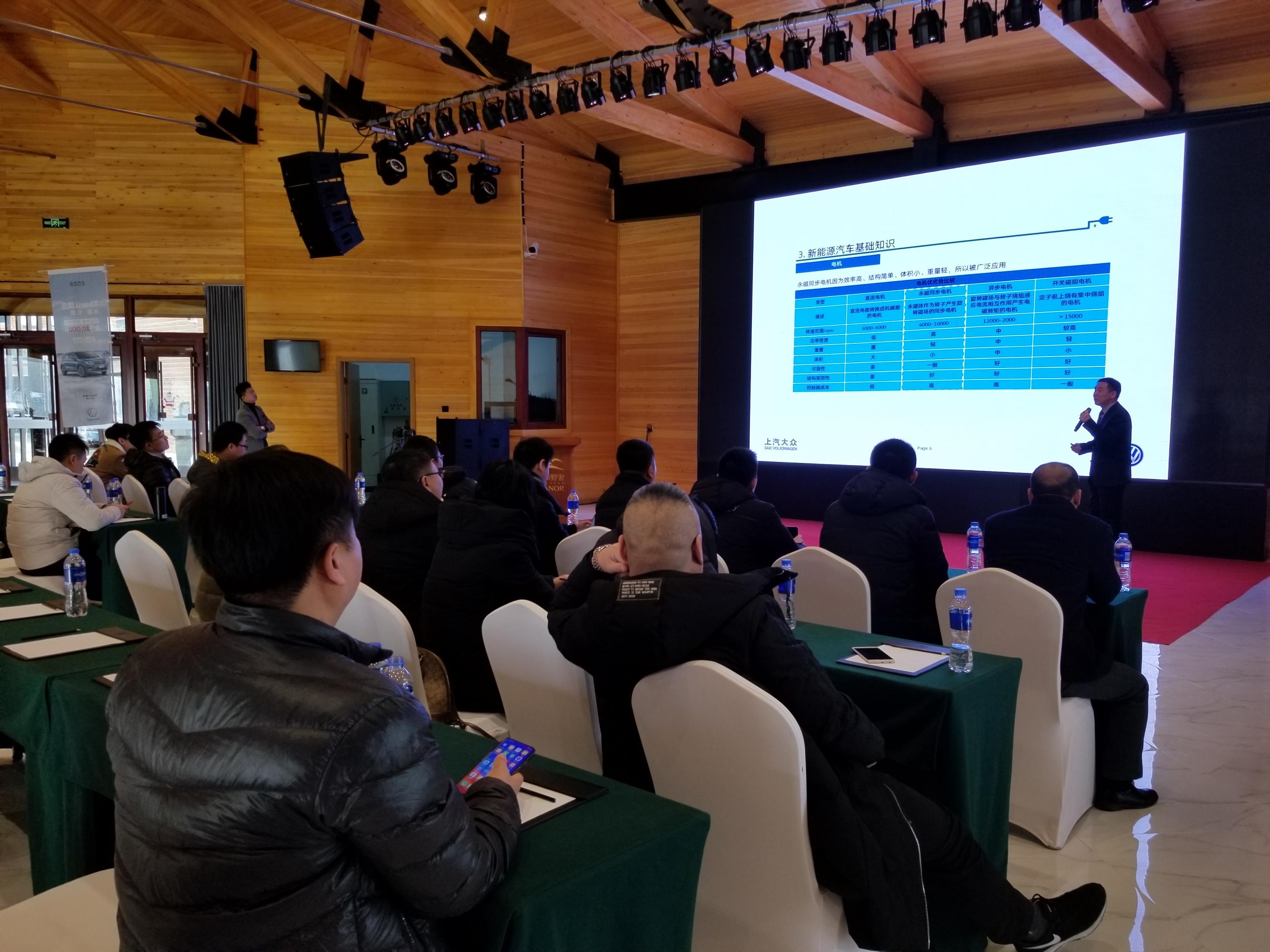 娣卞叆鐢伴棿鍦板ご杩藉璇椾笌杩滄柟,澶т紬鎺㈠渤suv