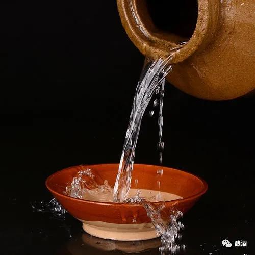 纯粮酒与纯粮酿造酒有区别吗,哪些酒是真正纯粮酿造的好酒