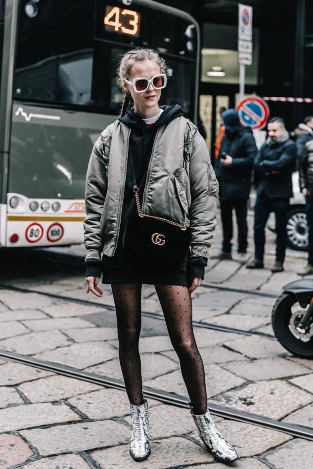 谁说“打*裤底**”土？今年这样穿又酷又美