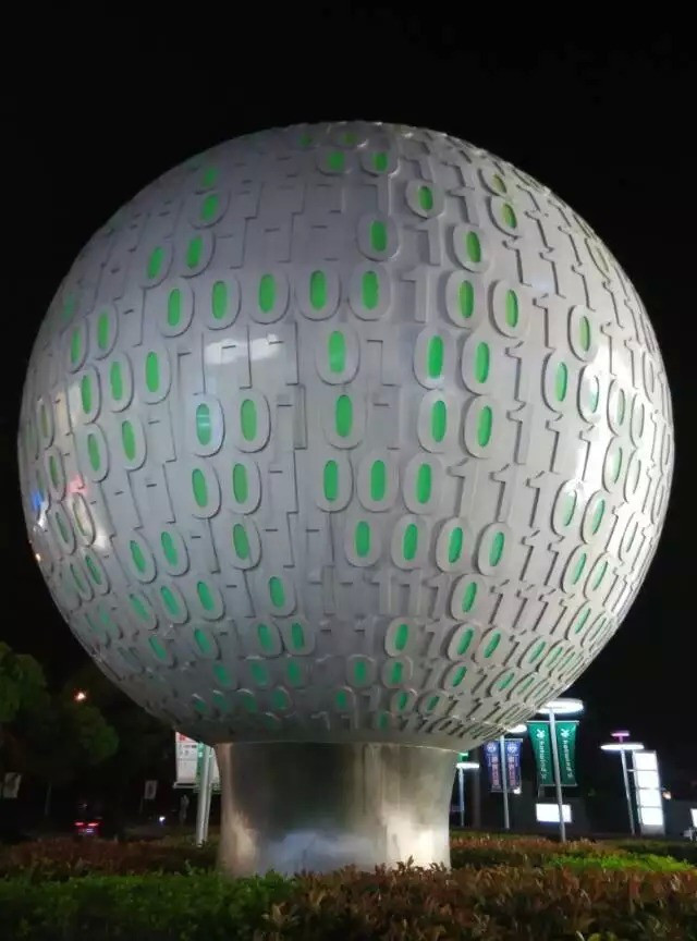 上海安亭汽车城夜生活,夜上海不夜城