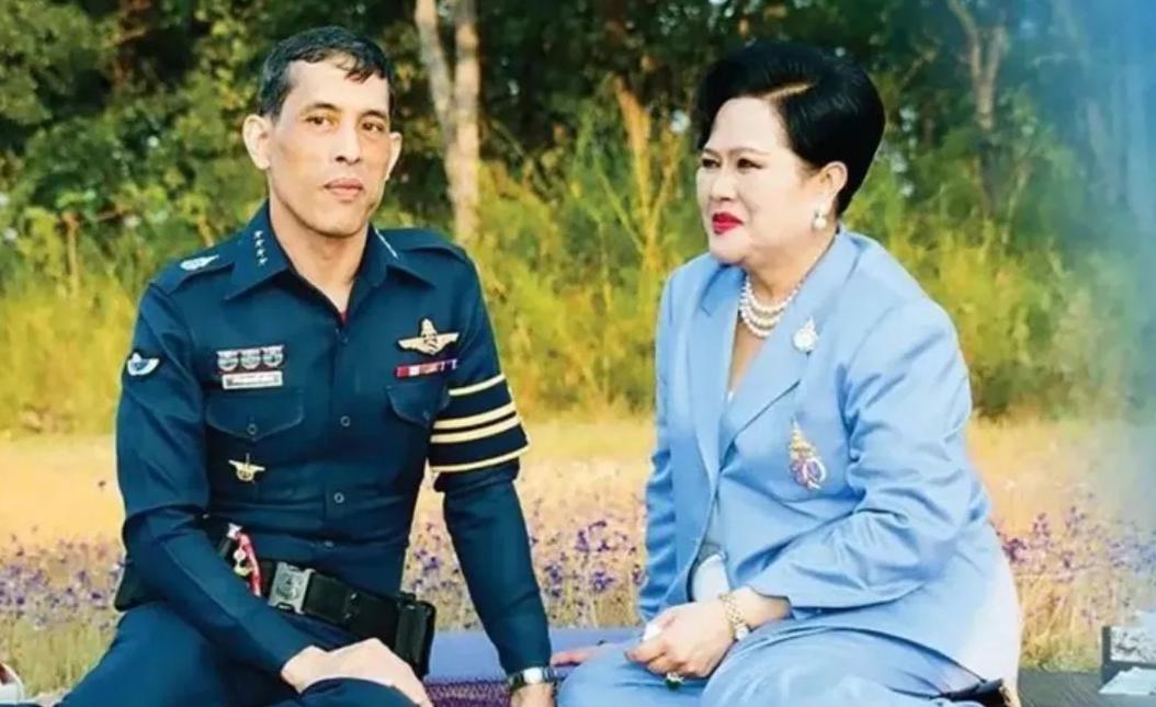 诗丽吉是否后悔出轨,诗丽吉王后出轨后国王如何惩罚