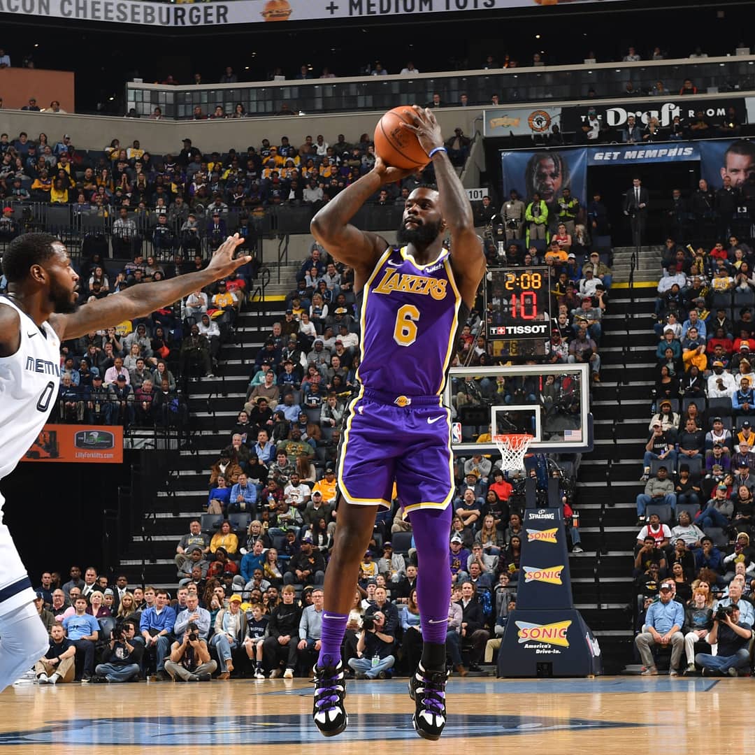 韦德的最新战靴,盘点nba上脚球鞋欧文