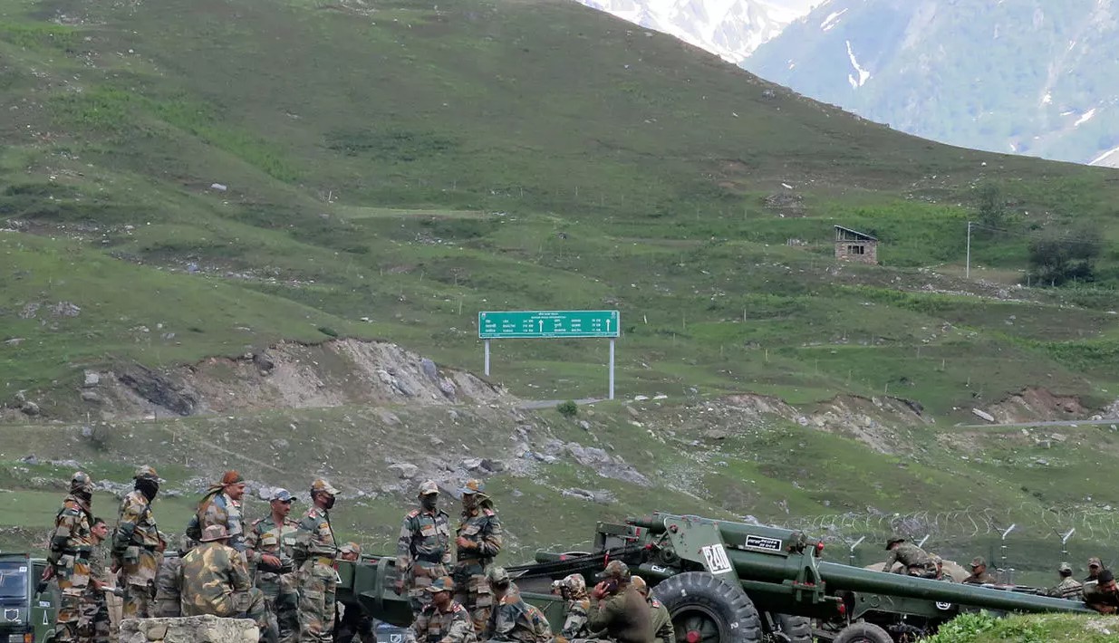 中俄军演日本网友反应,中印和俄罗斯军演