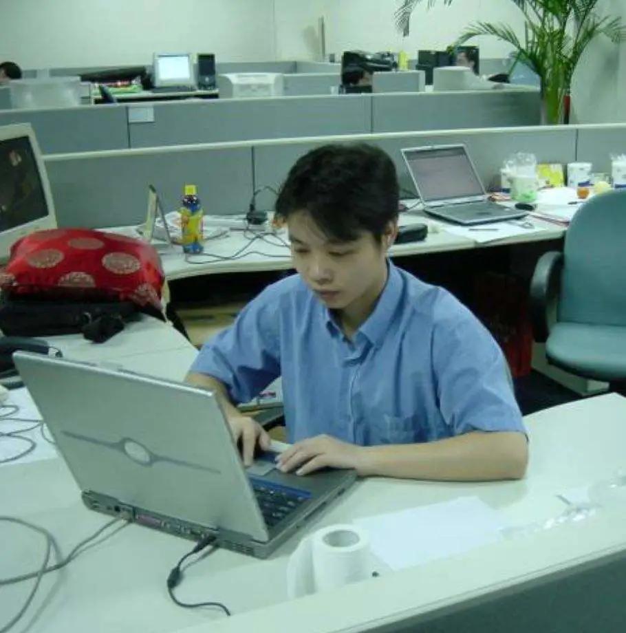 何小鹏回应小鹏汽车股价瞬间狂飙,何小鹏在小鹏汽车的股份