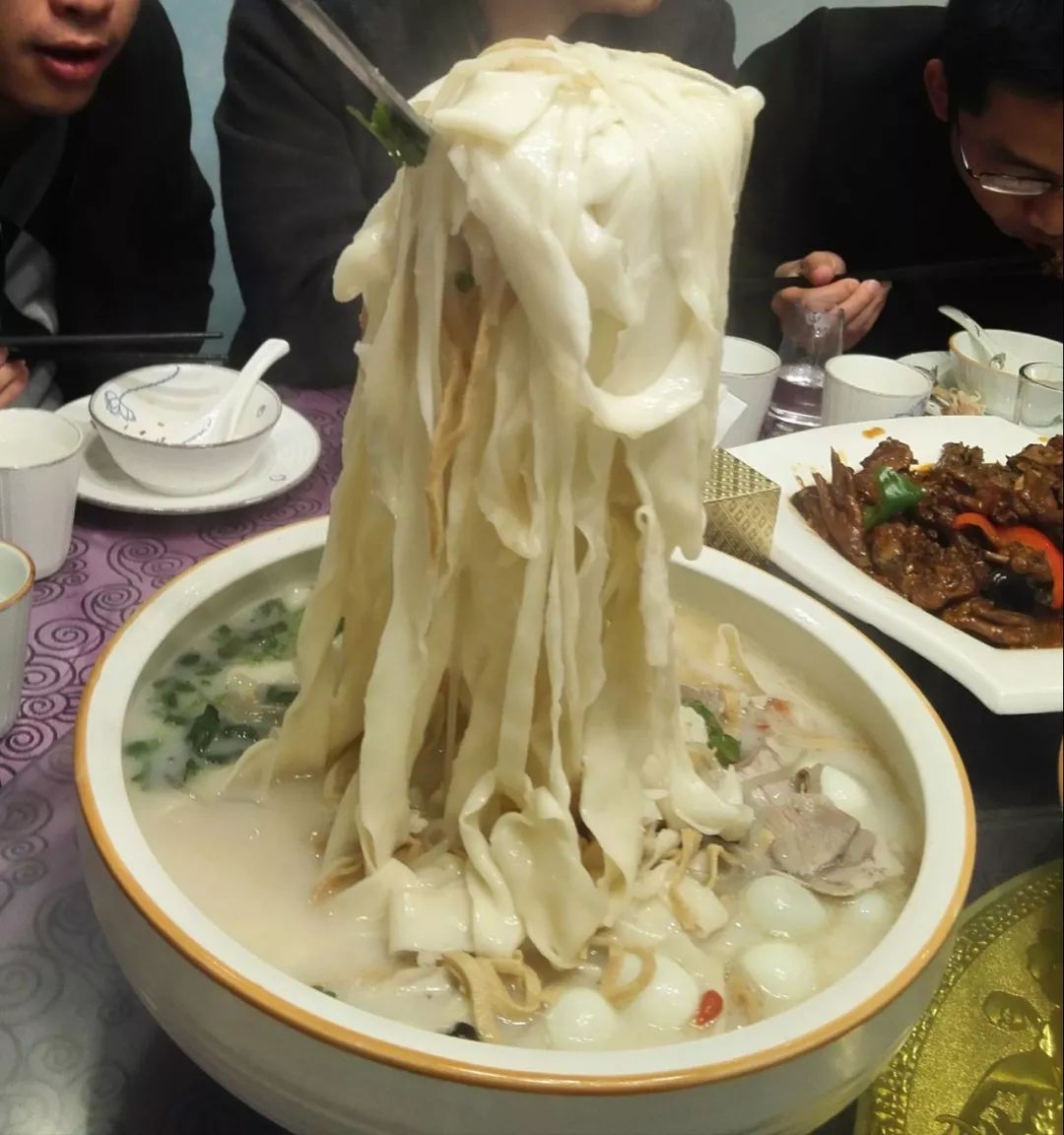 河南烩面在国内排几名,河南烩面适合开到哪个城市