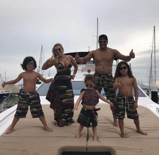 胡尔克和女友巴西度假,胡尔克与女友