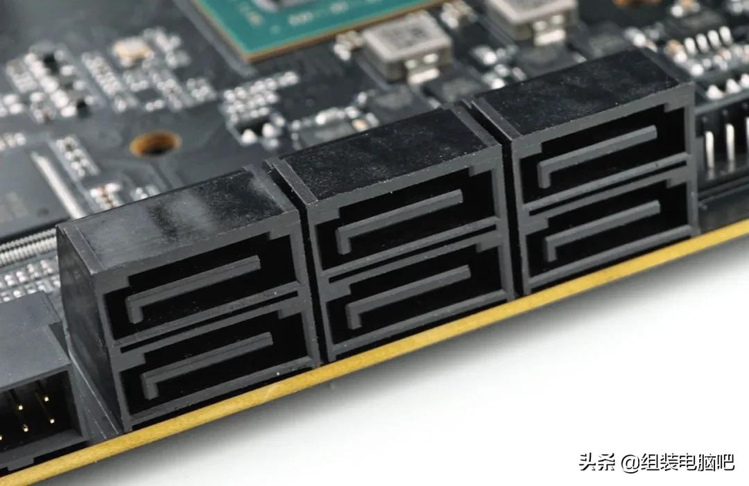 技嘉x570saero主板,技嘉x570旗舰主板