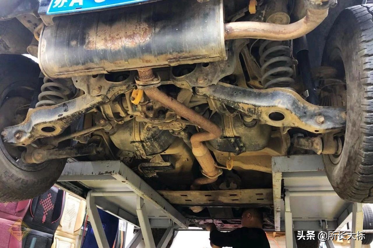 铃木超级维特拉自驾游,铃木维特拉整备重量是多少