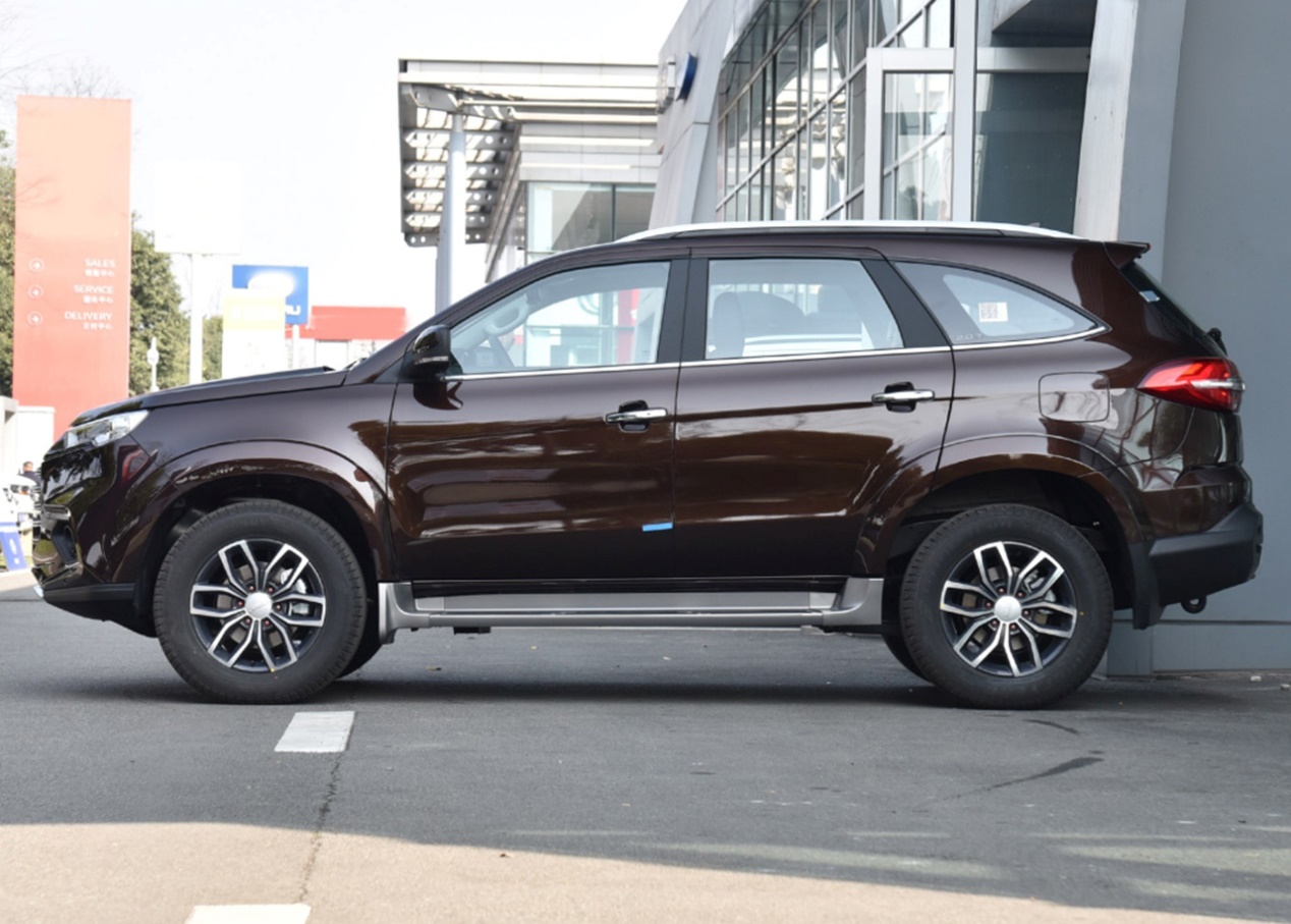 江铃驭胜s350和汉兰达,江铃驭胜s350柴油版左右线条