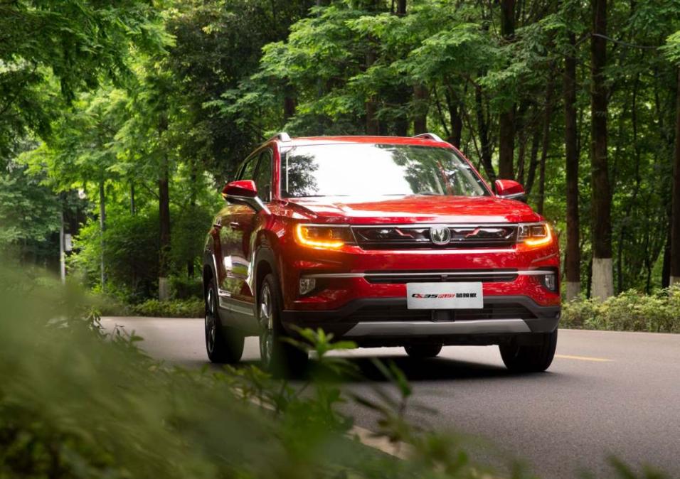 长安cs35plus1.6自动,长安cs35plus蓝鲸版1.6t测评