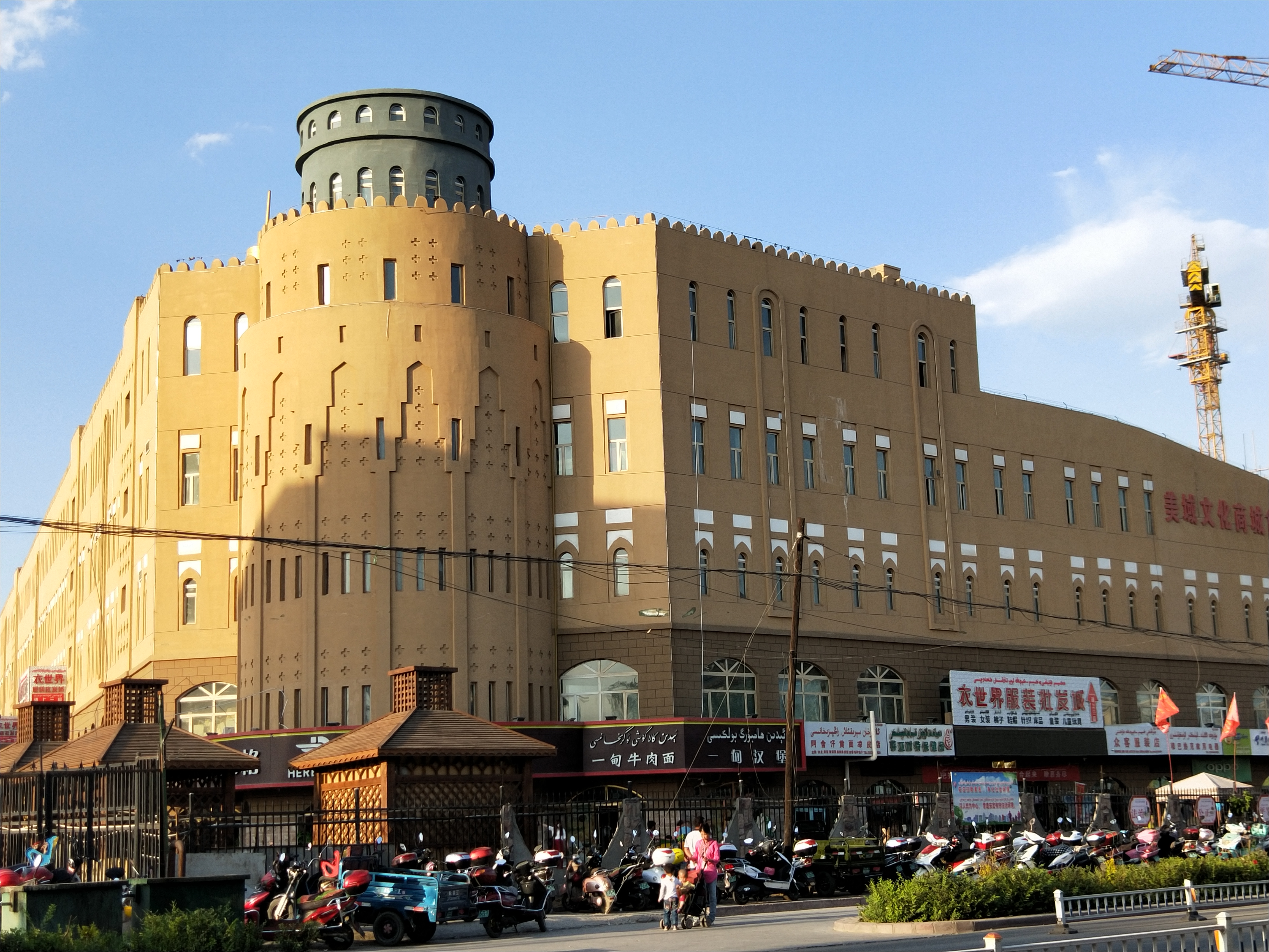 吐鲁番特点和气候,吐鲁番气候和风土人情