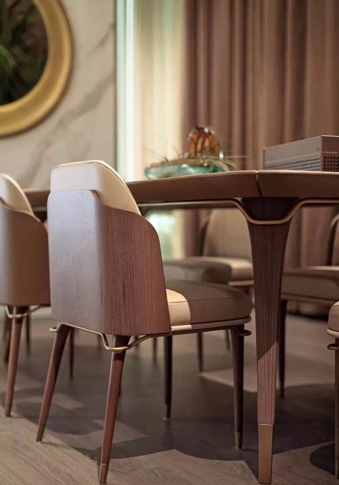 别再逛宜家了，来认识一下家具里的贵族