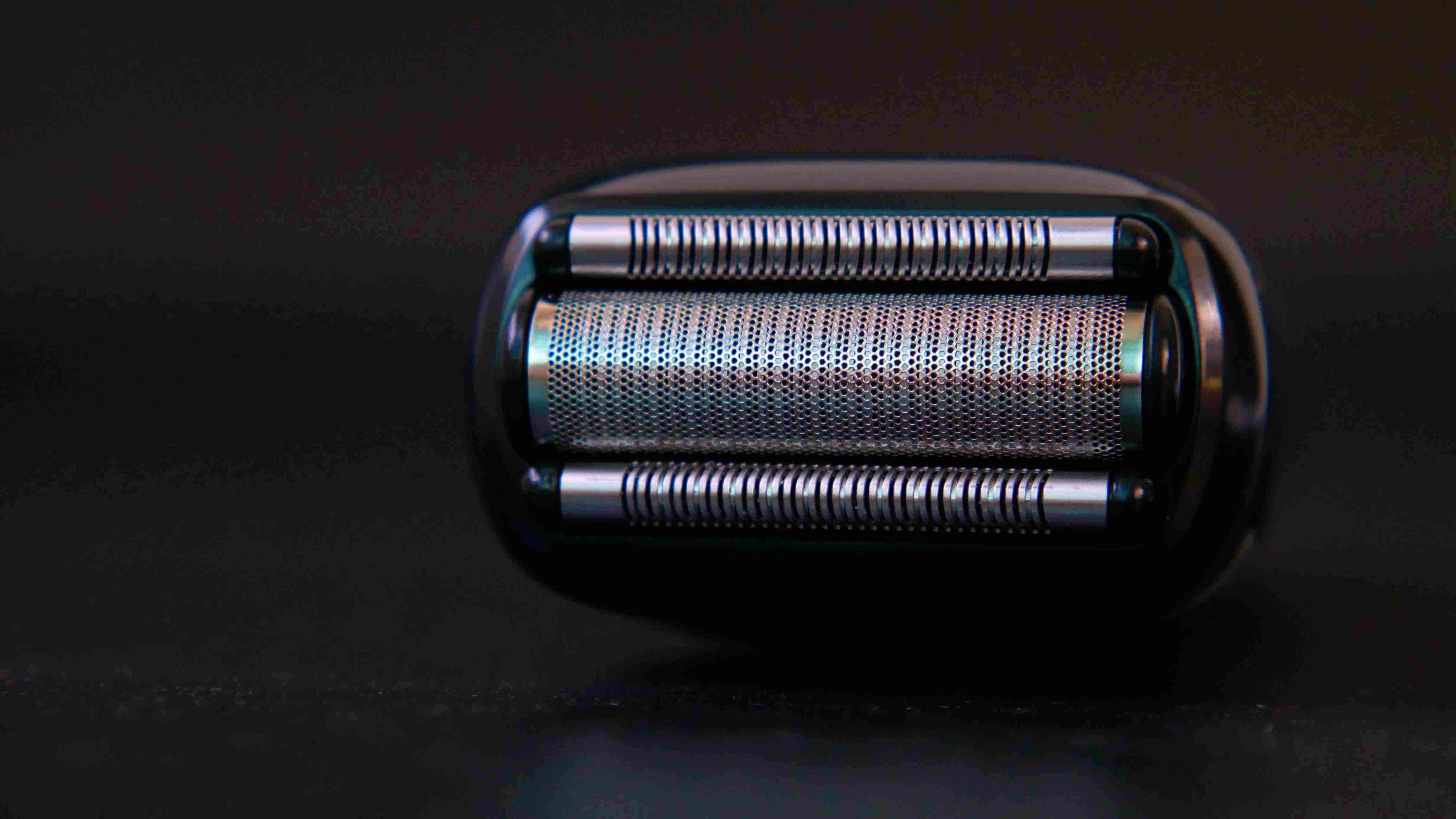 博朗松下剃须刀对比,博朗飞利浦松下高端剃须刀哪个好