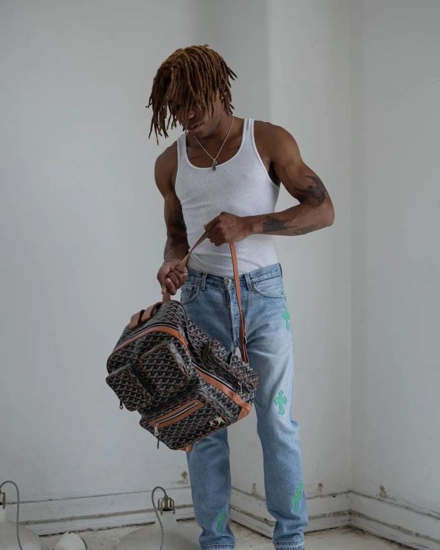 侃爷侃爷经历,kanye侃爷成名曲