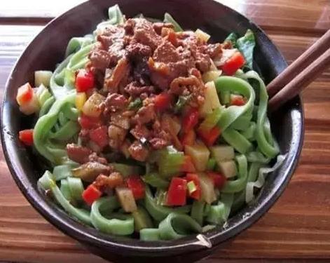 千年古都的美味面条，包括世界上最早的方便面，您吃过几种？