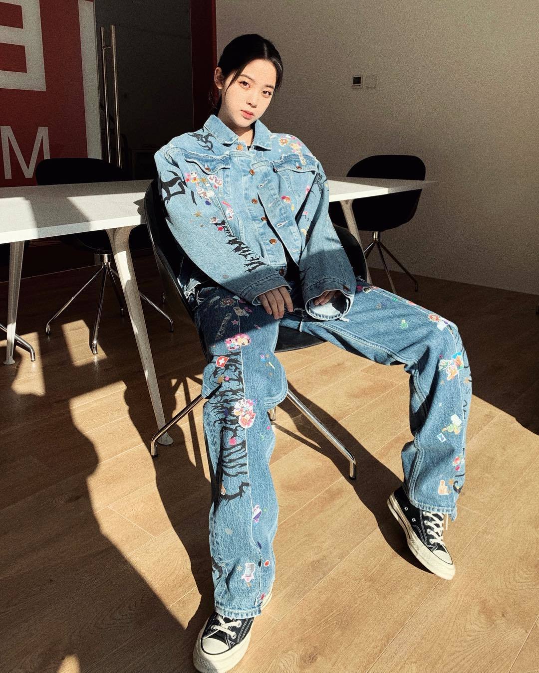 上至明星，下到素人，宁可撞鞋也要穿的匡威究竟有什么魔力？