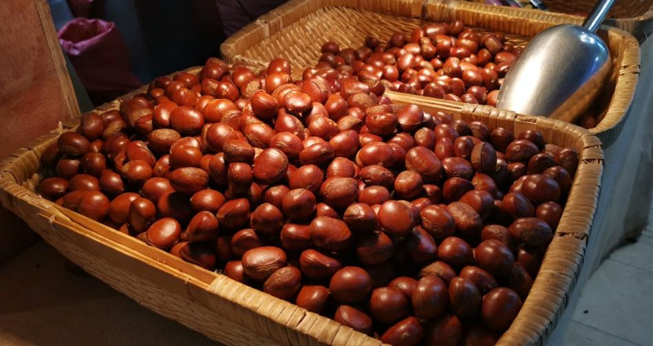 糖炒栗子为什么要放黑沙,炒栗子为什么要加沙子