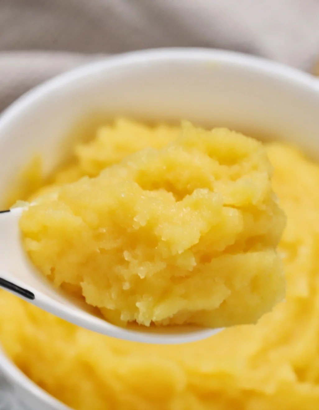 做奶黄包的馅用面粉还是玉米淀粉,奶黄包的黄馅很硬是怎么回事