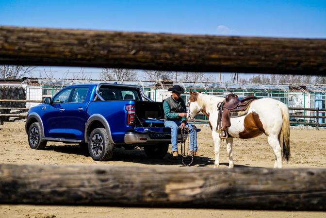 开长城炮皮卡畅享自由,身居北京也能过西部牛仔生活