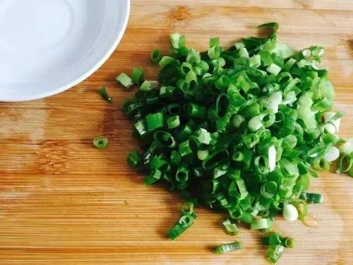 苦瓜炒肉好不好吃,苦瓜炒肉不焯水行吗