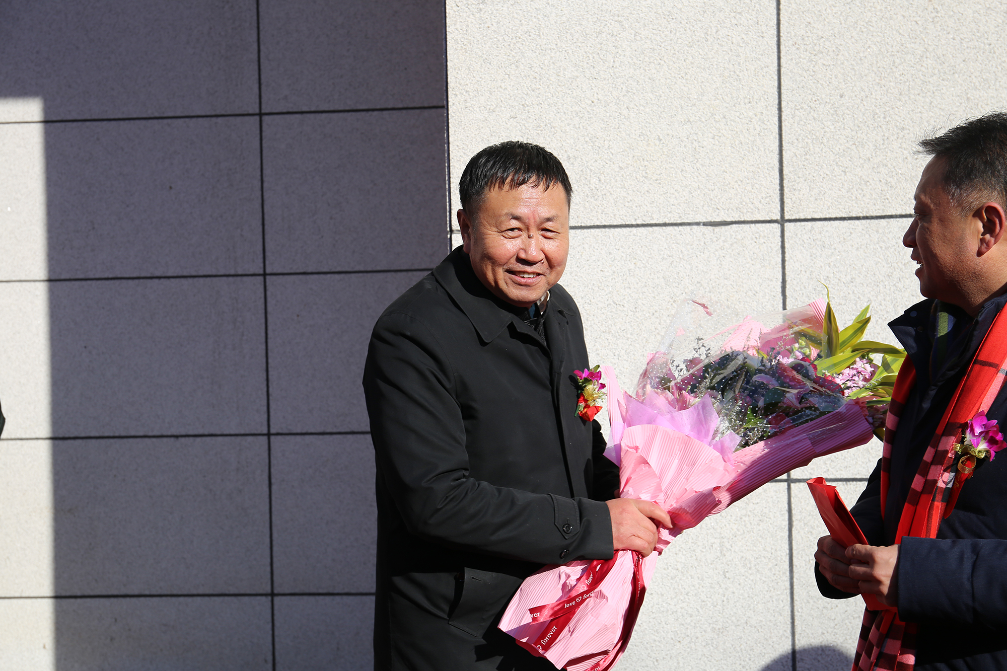 文华千载耀海城,翰墨飘逸醉临溟——张世刚艺术馆开馆