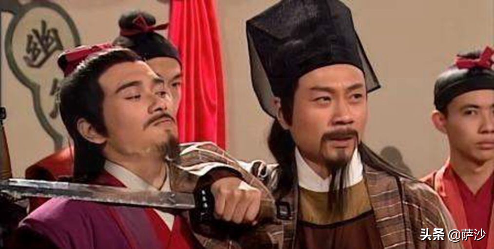 令狐冲平定江湖纠纷,令狐冲几招杀了左冷禅