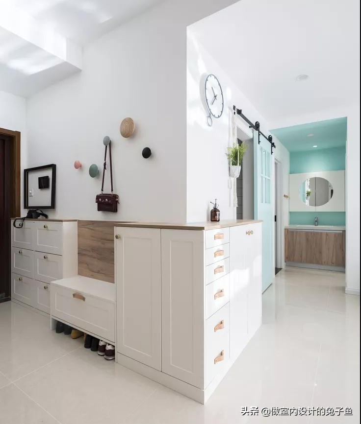 入户两边墙不能砸怎么做鞋柜,两边的墙都不能拆怎样做鞋柜