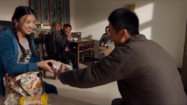 光棍好心收留残疾母女,光棍好心收留精神病女子