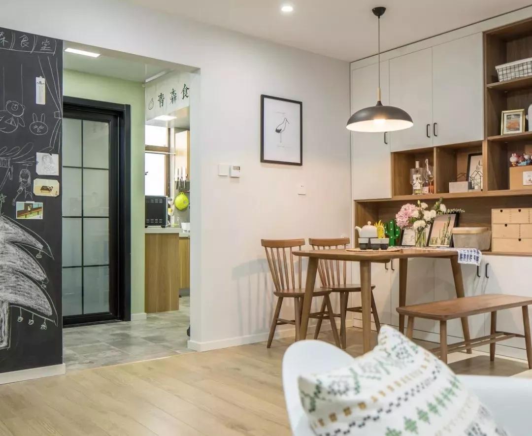 餐厅中间怎么装修好看,餐厅装修怎么省成本