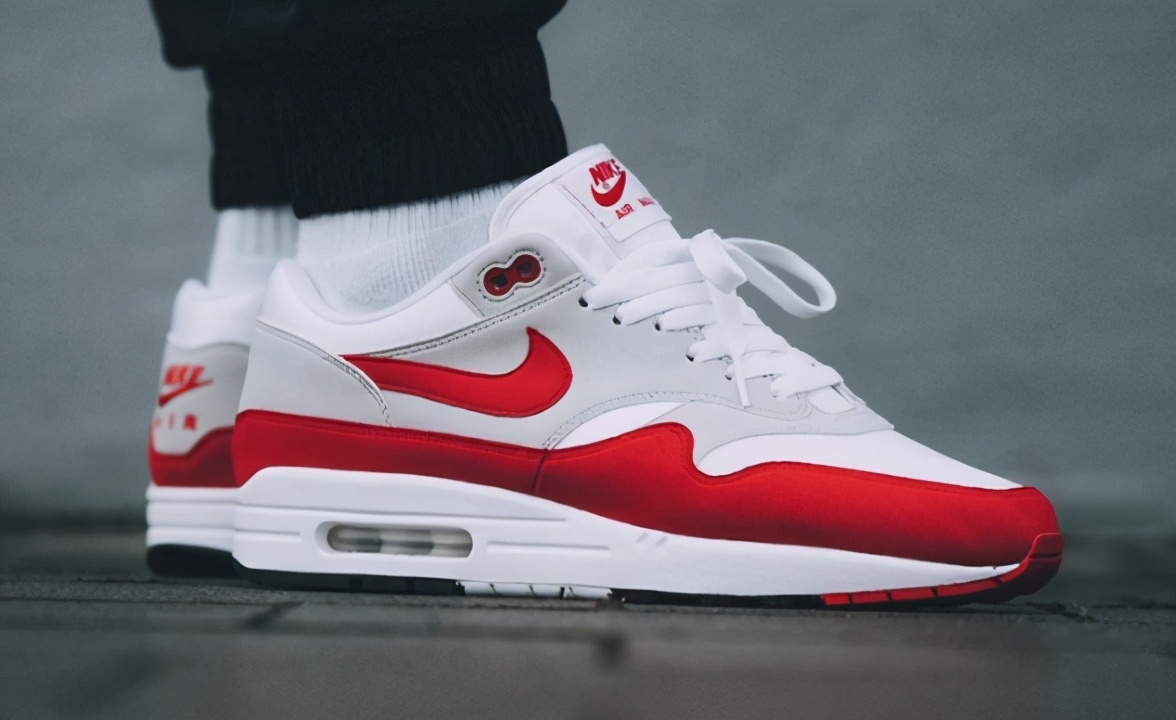 耐克品牌故事！NIKE品牌发展史耐克经典款式