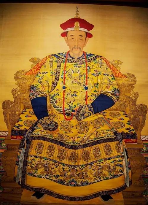 清朝十二帝的皇帝简介,清朝十二帝最昏庸的皇帝