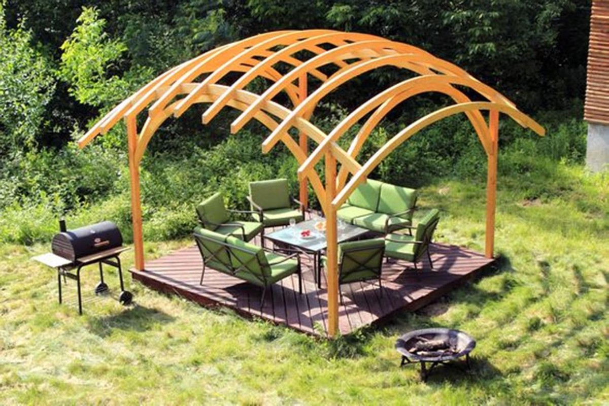 院子休闲待客，装修下了功夫“弯”一点，谁来串门都要夸一句聪明