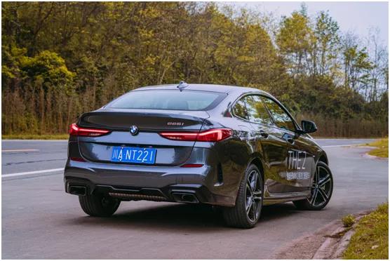 试驾225i双门,试驾宝马225