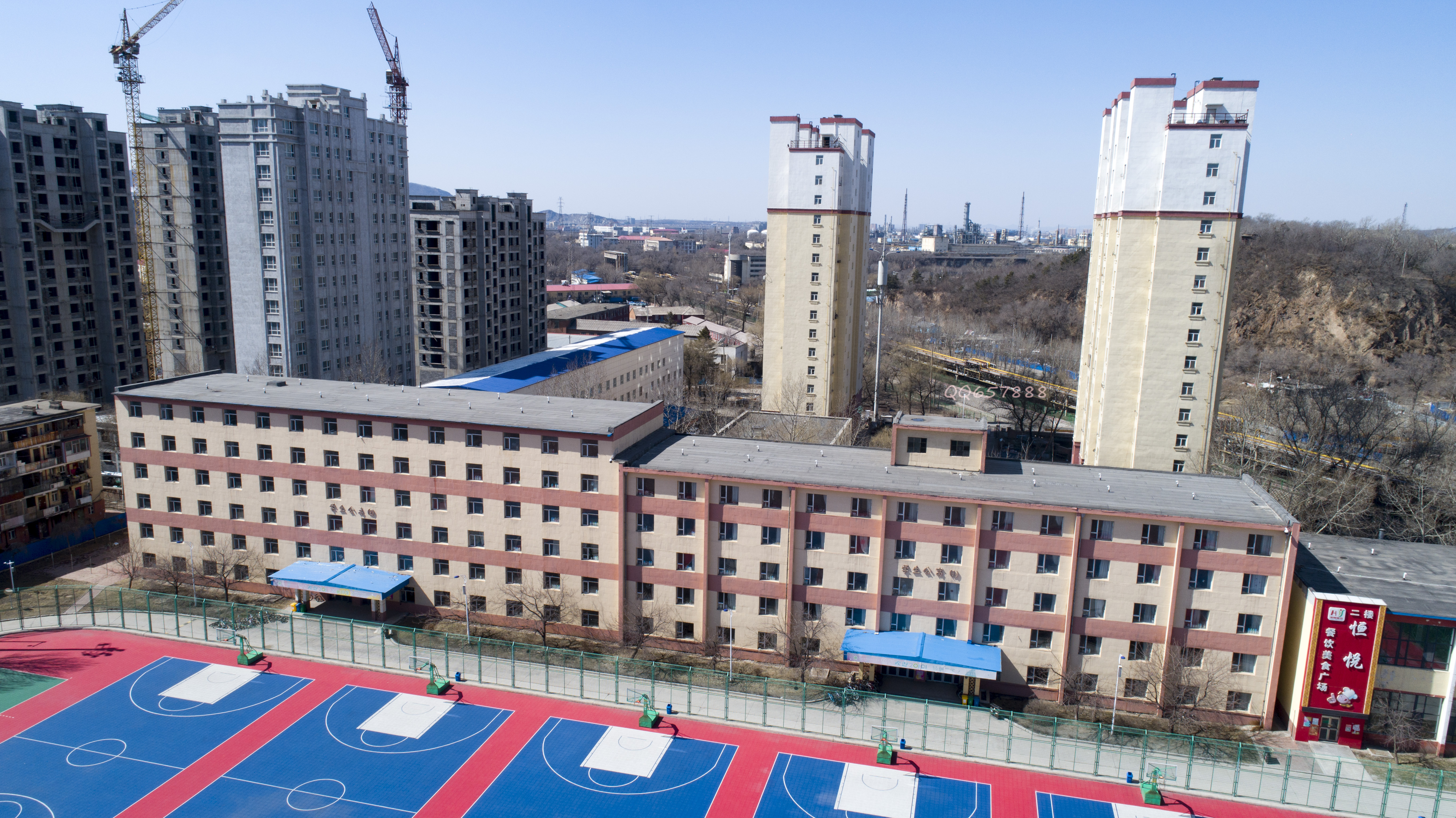 吉林电子信息职业技术学院观景图,航拍电子科技职业学院