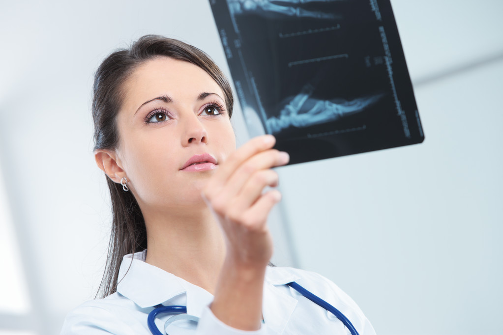 发热咳嗽流鼻血怎么回事,热感冒咳嗽流鼻涕怎么办