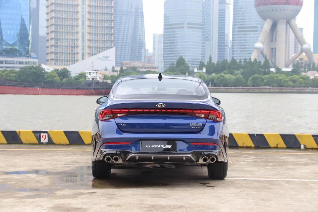 起亚k5凯酷对比雪佛兰迈锐宝xl,全新起亚k5凯酷2023款1.6t