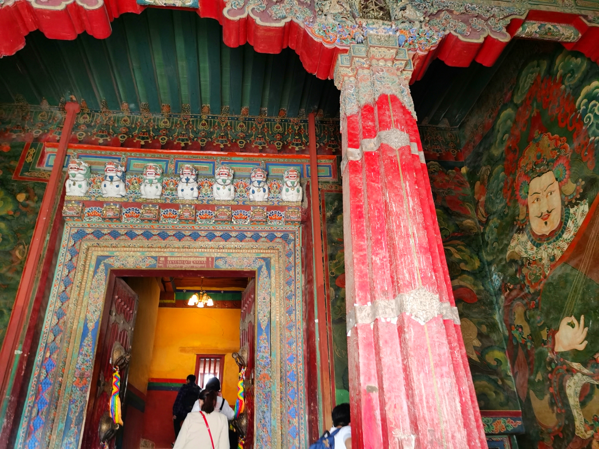 布达拉宫黄金之谜,布达拉宫内部的黄金从哪儿来的