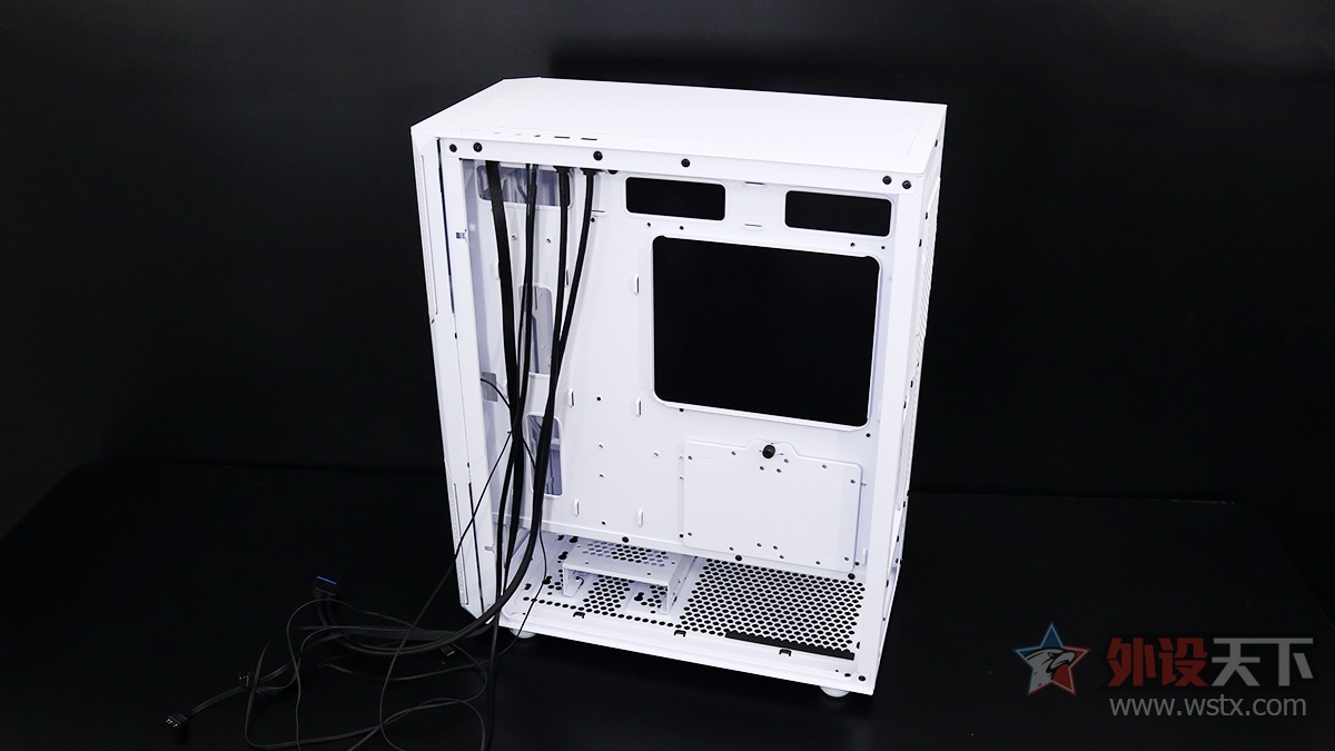 威刚入侵者烈日版,威刚xpg选哪个