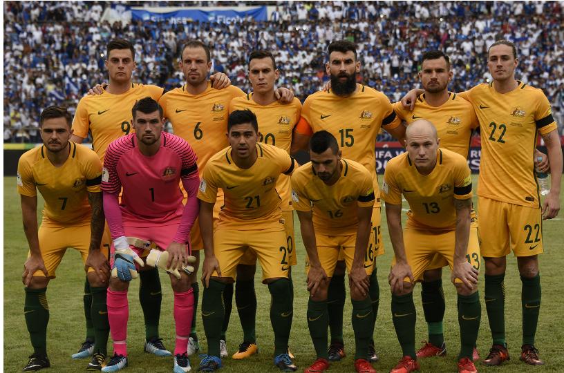 与日本、澳大利亚等强队同组，国足12强出线的概率有多大？