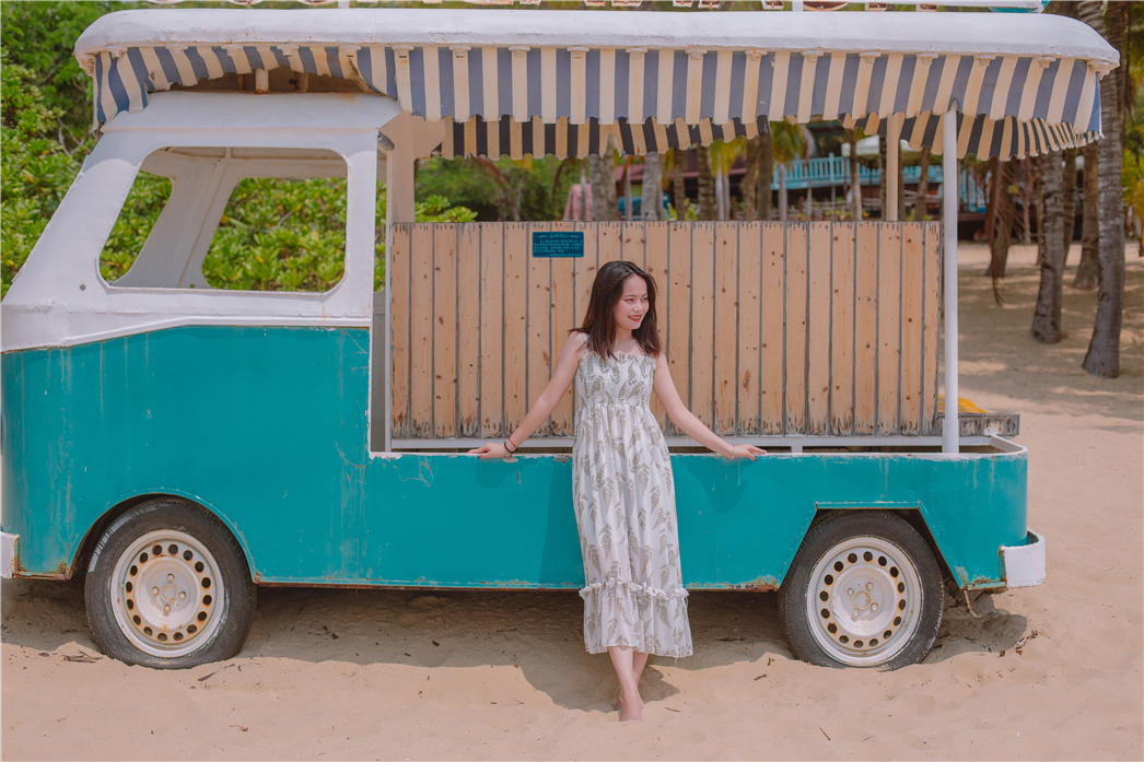 海南必玩猴岛与呆呆丨看萌呆猕猴,呆呆岛发呆