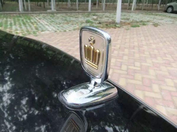 17年皇冠现在值多少钱,老皇冠千禧版多少钱