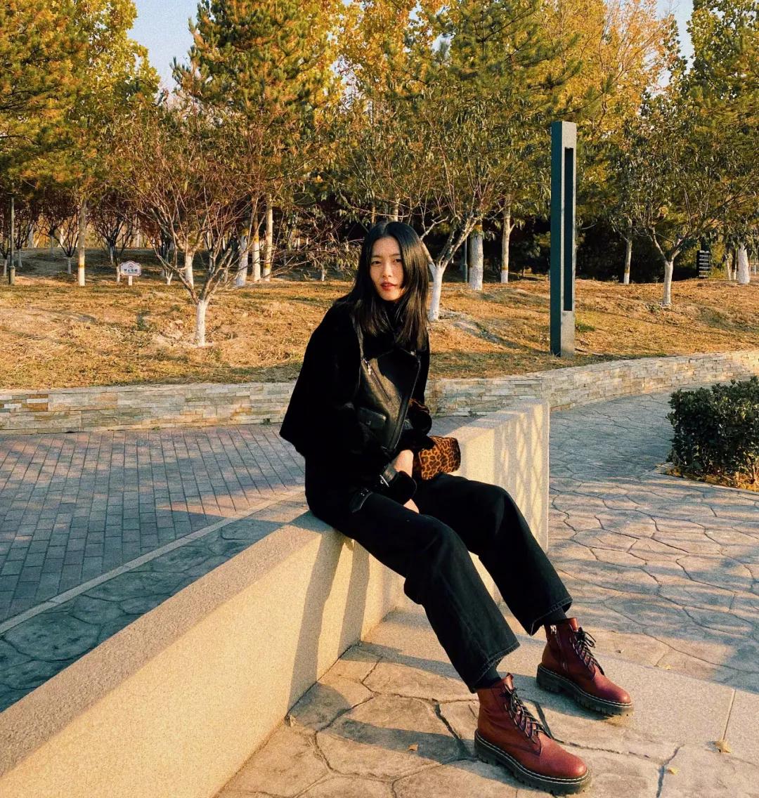 你的五官看起来很好画,你的五官是什么风格