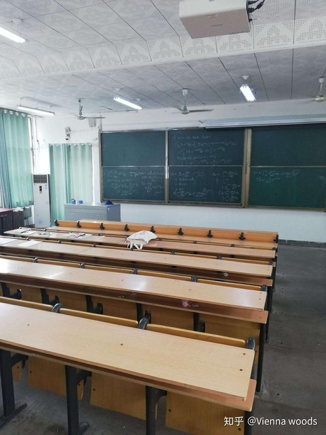 我看到真实的曲阜师范大学――有灯光的地方就有人学习