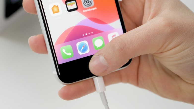 iphonese最新代测评,新一代iphonese实测