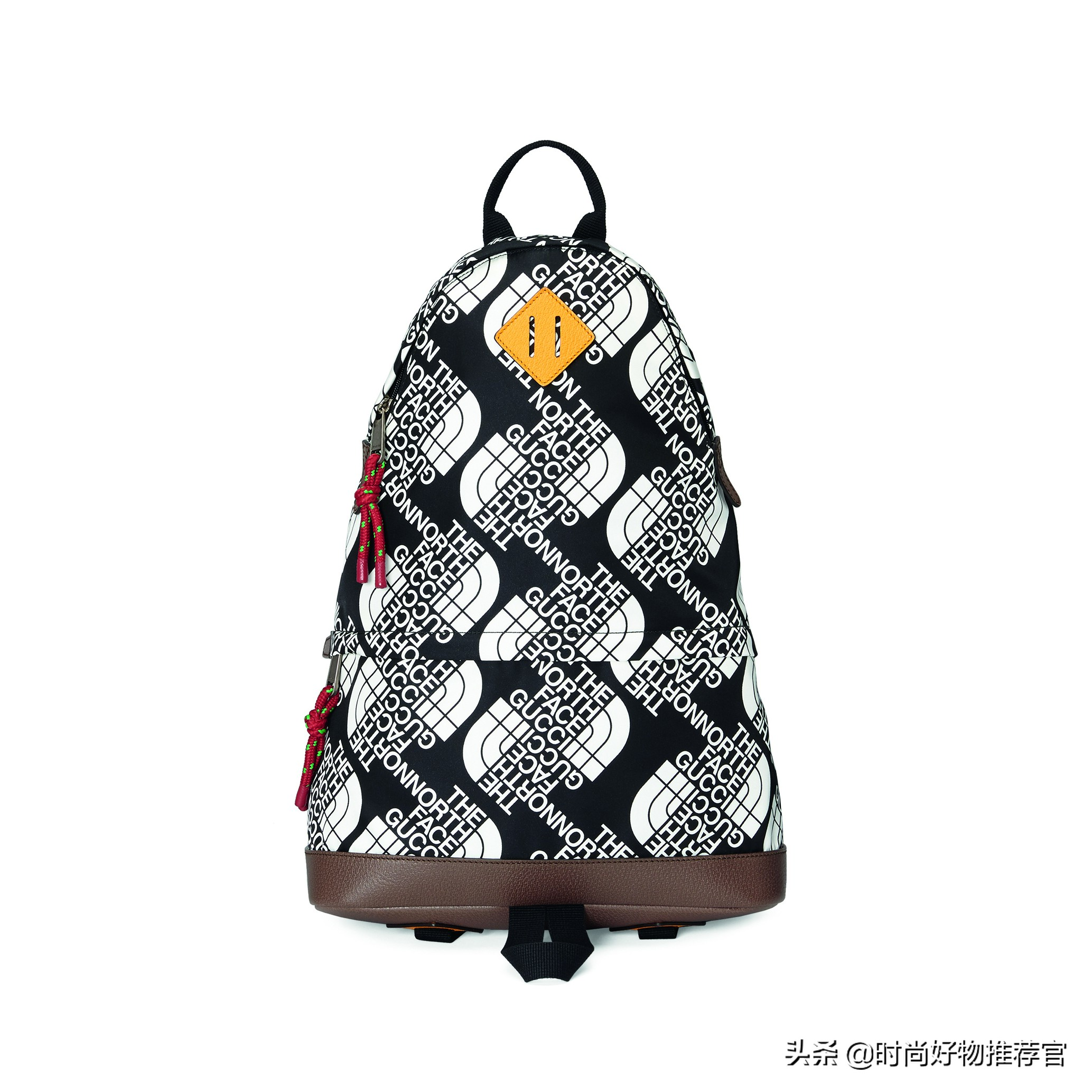 阿迪和gucci联名款包包复古风图片,gucci新包logo会有贴膜