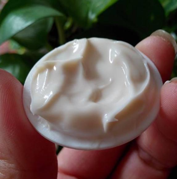 国产眼霜哪个牌子的去细纹效果好,4种靠谱的国内眼霜