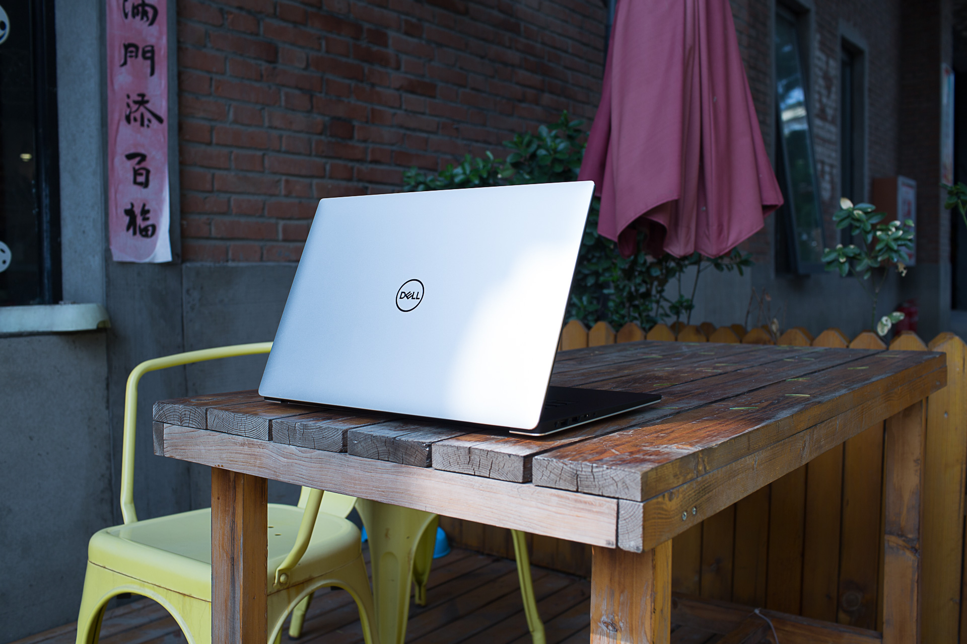 戴尔xps157590屏幕刷新率,dellxps159570测评